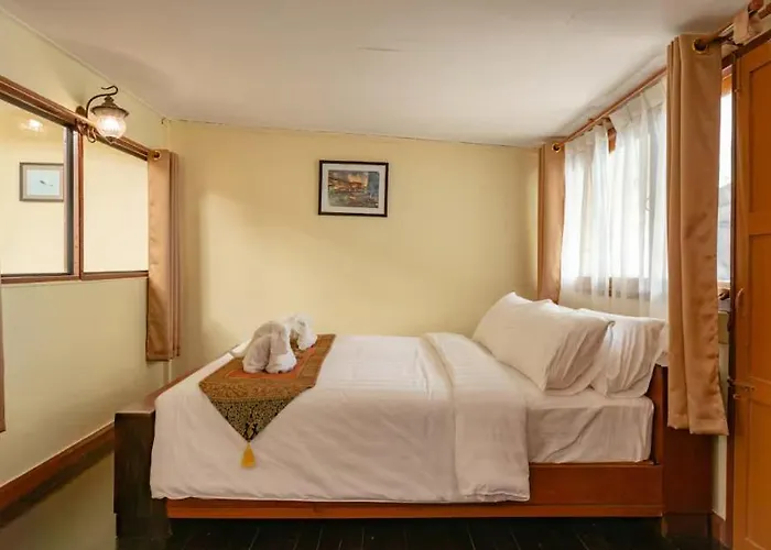 Apartment Whole House - 4bedrooms - Experience Local Life